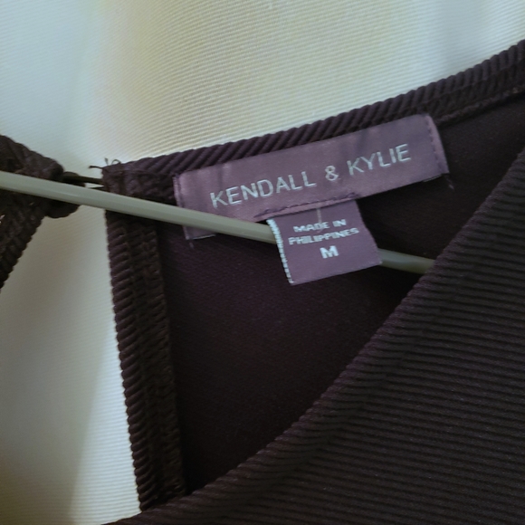 Kendall & Kylie Keyhole Skater Dress - Picture 2 of 4